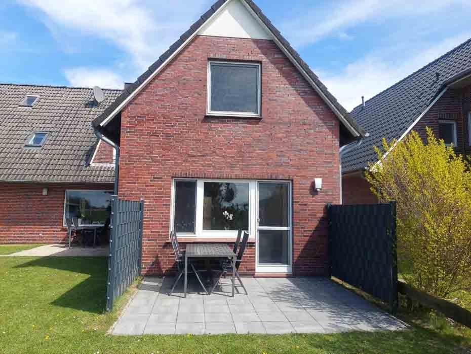 Haus Schwalbennest Apartment Bensersiel Exterior photo