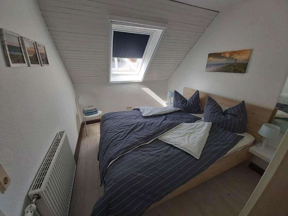 Haus Schwalbennest Apartment Bensersiel Exterior photo
