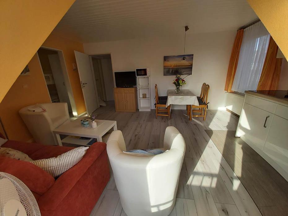 Haus Schwalbennest Apartment Bensersiel Exterior photo